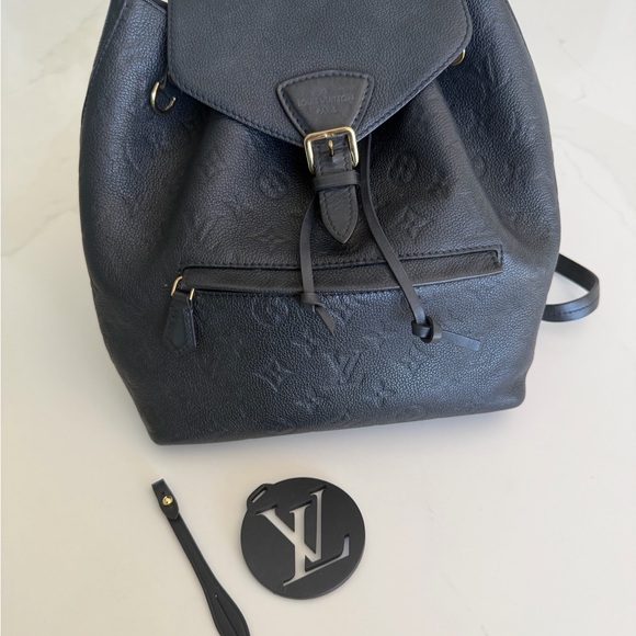Louis Vuitton Elegant Black Backpack main image 4